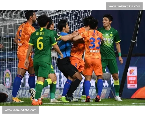 焦点战比分揭晓引发热议两队鏖战九十分钟胜负尘埃落定精彩瞬间回顾